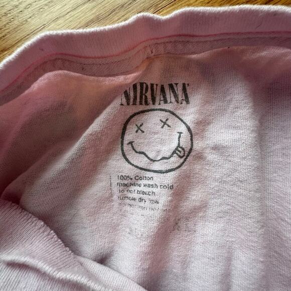 NIRVANA x Womens Light Pale Pink Band Graphic Tee 90s Y2K Grunge Emo l Size XL - Picture 4 of 6